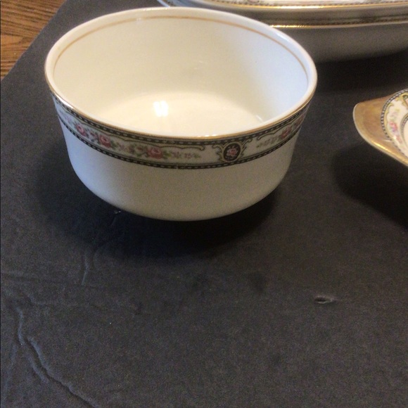 (6) Antique  Crocksville China Co. Dinnerware set - Picture 7 of 8